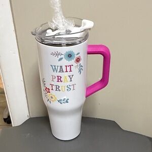 Insulated Floral Travel Mug w/ Handle “Wait Pray Trust” Tumbler Cup Pink Lid